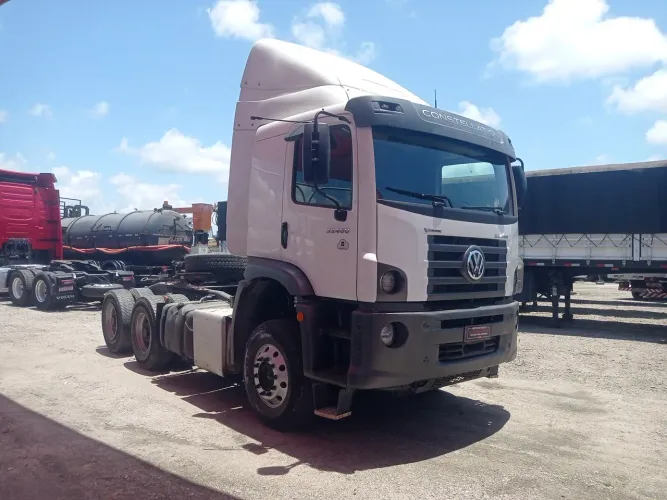 Volkswagen 33.460 33.460 Constellation 6x4 2p (diesel)(E5) 2021/2022 Vamos Seminovos Recif