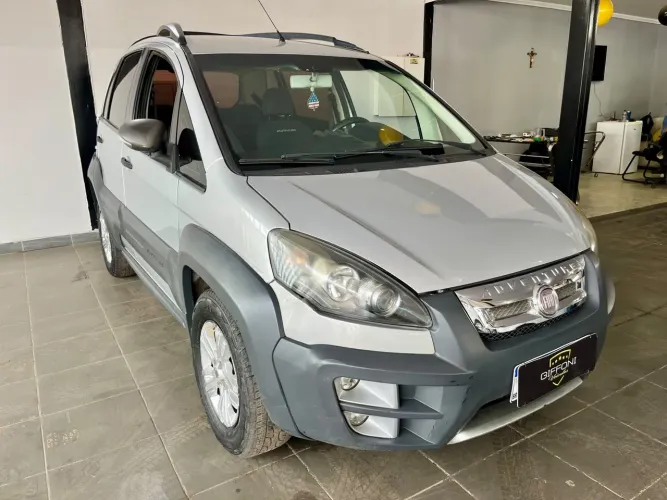 Fiat Idea Adv./ Adv.lock.dualogic 1.8 Flex 5P 2012