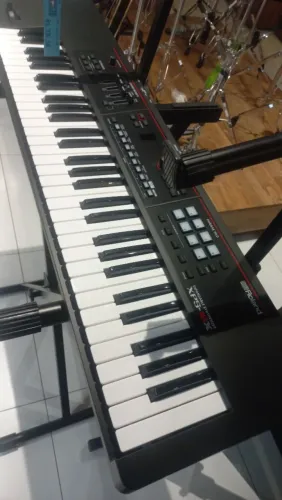 Teclado Sintetizador Roland XPS-10X bem novinho 
