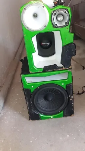 Som de mala pra carro Com 2 corneta médio 2 boca