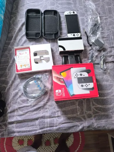 Nintendo switch Oled com todos os assessórios. 
