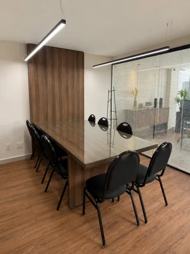 SALA DE REUNIÕES COMPLETA - PRONTA PARA USO
