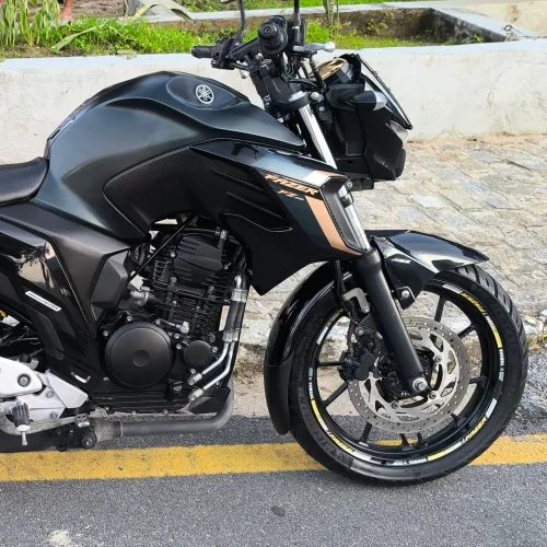 Yamaha FZ25 Fazer 250 Ano 2024 _ Para vender rápido!