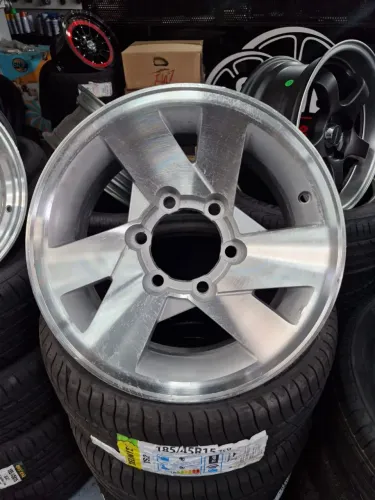 Jogo de rodas hilux aro 15 originais