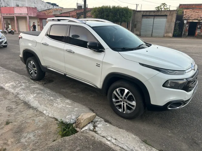 Fiat Toro Volcano 2.0 16V 4X4 TB Diesel Aut. 2017