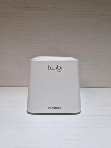 Repetidor de Internet Twibi Giga+ da Intelbras (1 Unidade ou Kit com 3 unidades)