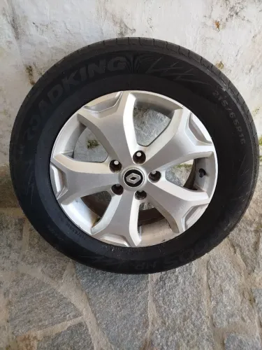 Uma Roda original do dust Renault (ver descrição)