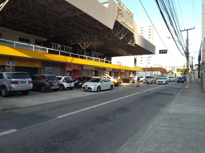 CENTRO - RUA PADRE VALDEVINO 523 LJ 01 E 551 LJ 02, Aprox. 60m², 02 Lojas Conjugadas, Espa