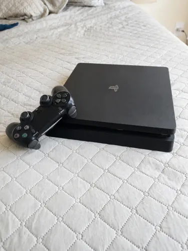 Ps4 slim