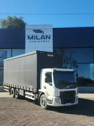 CAMINHÃO SIDER VOLVO VM 270