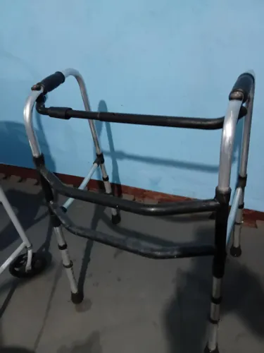 Andador