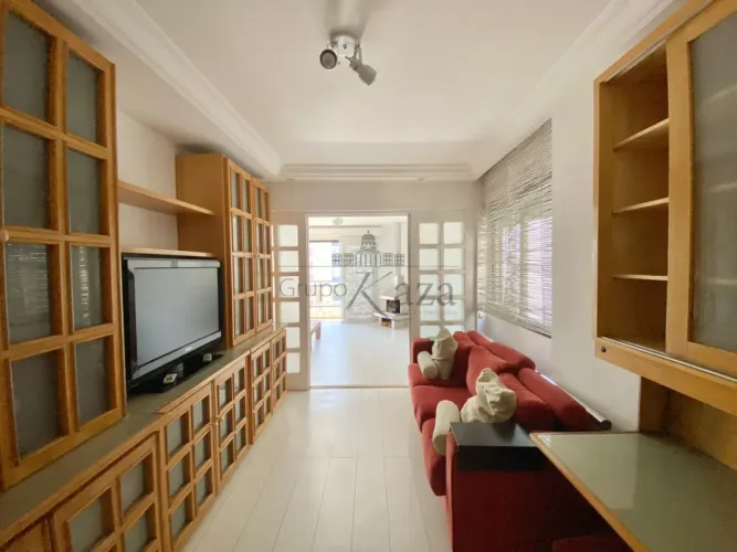 Apartamento - Consolação - 3 Dormitórios - 160m².