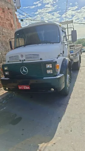 Mercedes 2014 1987 truck carroceria de madeira revisado