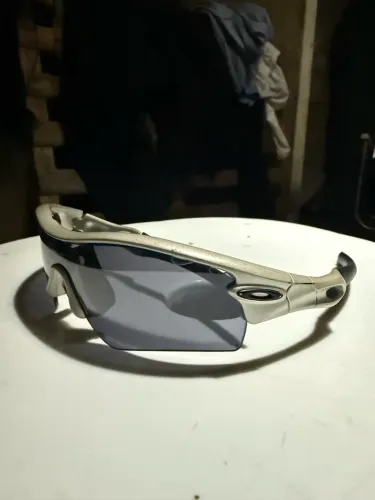 Oakley Radarlock original