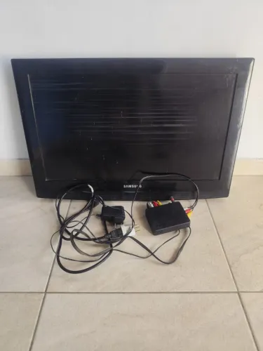 Vendo TV 32" LCD 