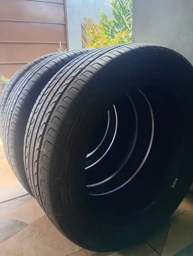 Pneu Goodyear 215/55/17