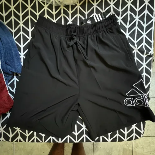 Bermuda adidas