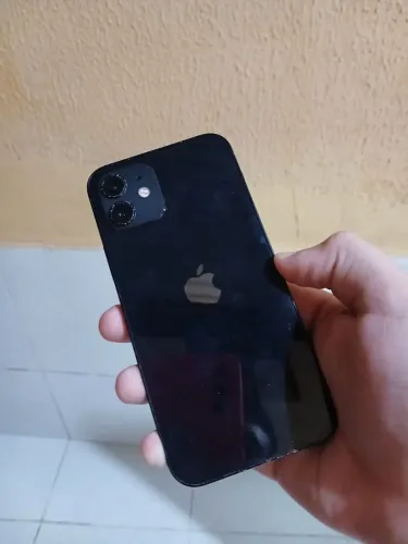 iPhone 12 bateria 90%