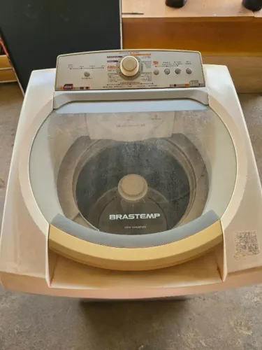 Maquina de lavar roupas 11KG, BRASTEMP.