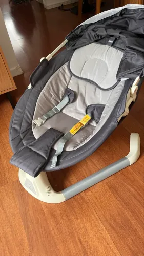 Cadeirinha Bebê Galzerano Automática Musical - Pouquíssimo Uso
