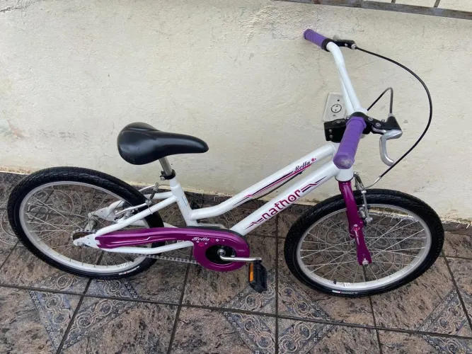 Bicicleta aro 20 feminina infantil em Excelente estado!!