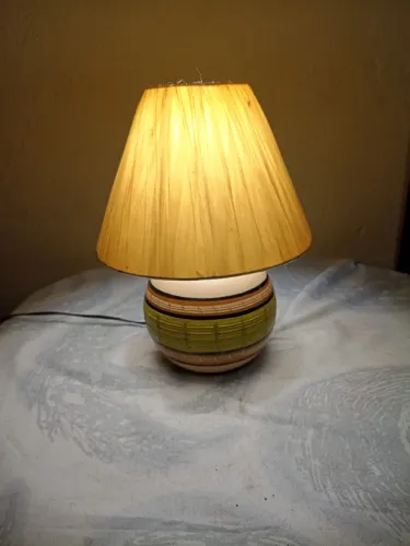 Abajur de cerâmica 