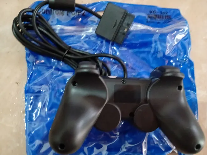 Controle de play 2 novo e acessórios em geral pra play 2