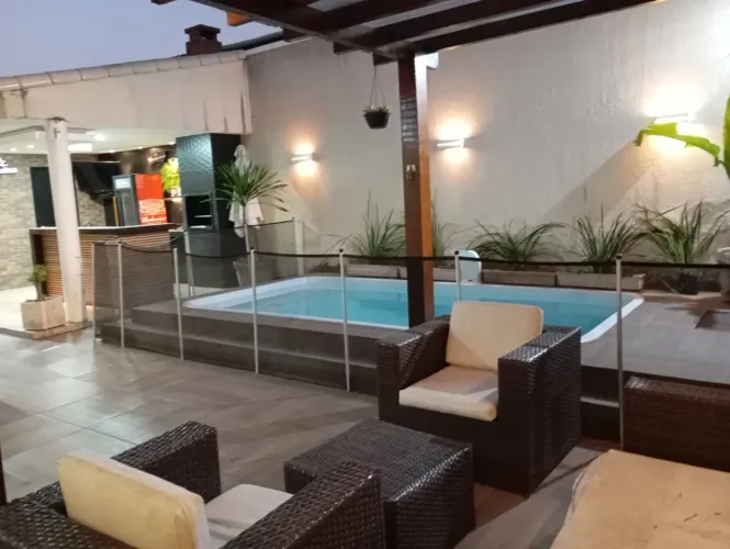 Casa no condomínio recanto ds Cotrins com 3 quartos cm piscina (Manilha) -