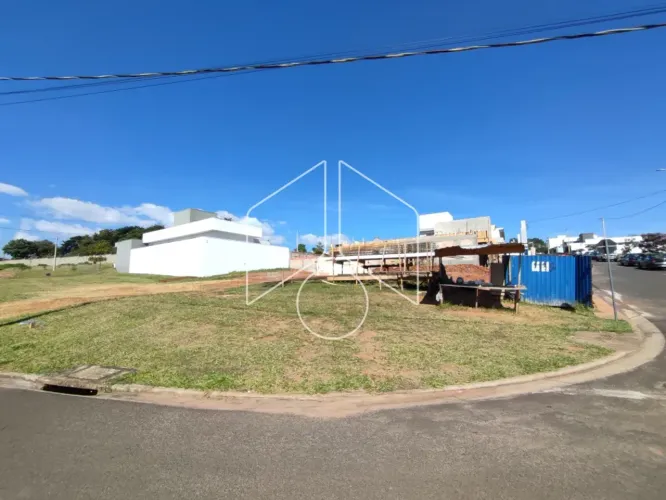 Terreno Dentro de Condomínio em Marília
