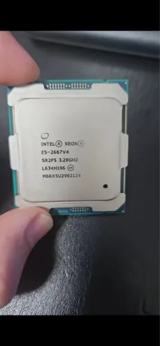 Xeon 2667 v4