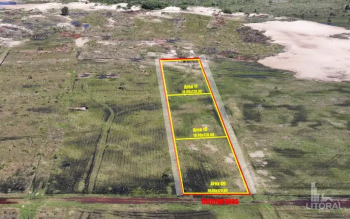 Área Rural com 2,160m², medindo 18x120m;