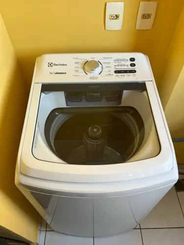 Máquina de Lavar Roupa Electrolux 14kg Automática com Cesto Inox, JetClean e Ultra Filter
