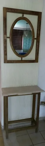 Mesa de canto madeira antiga com mármore + espelho 