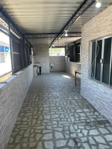 Térrea para aluguel tem 16 metros quadrados com 3 quartos em Centro - Nilópolis - RJ