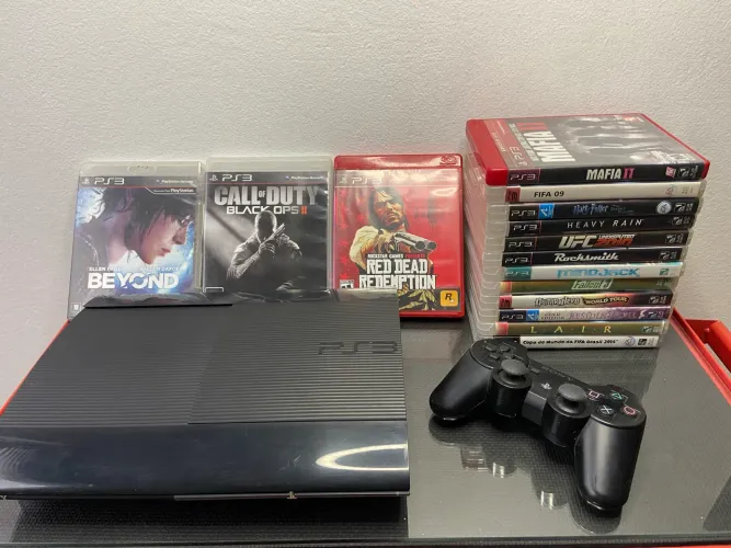 PlayStation 3 Super Slim + Controle Original + 15 Jogos Físicos (COD Black Ops II?