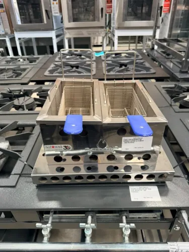 F42C FRITADEIRA DE FOGÃO 40X40 2 CUBAS METALMAQ