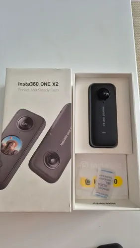 Insta360 x2