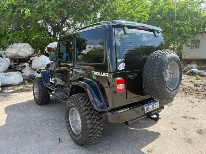 Troller T-4 4X4 2.8 TB Int. Cap. Rígida Diesel 2005