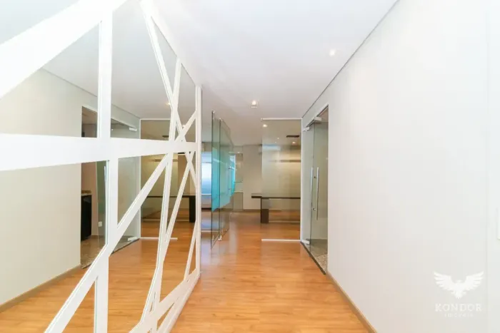 Conjunto/ Sala comercial no CENTRO CIVICO com 100,16m²