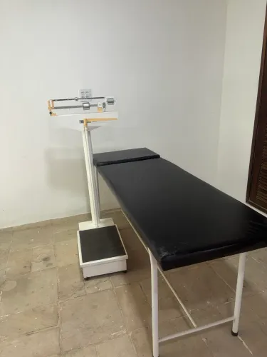 Balança/ Maca e estadiometro 