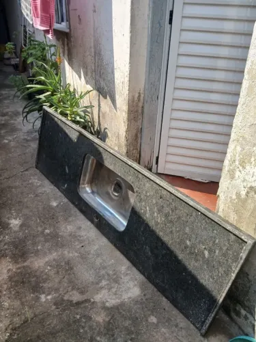 Pia de granito verde ubatuba