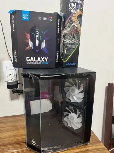 Kit Gamer Gabinete + Mouse Hoopson Galaxy GT1100 + Mousepad Exbom