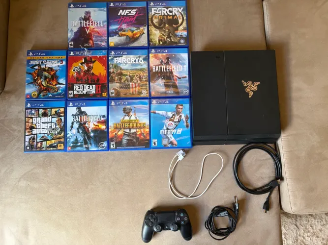 PS4 500GB + 11 Jogos Originais + Controle Original Sony