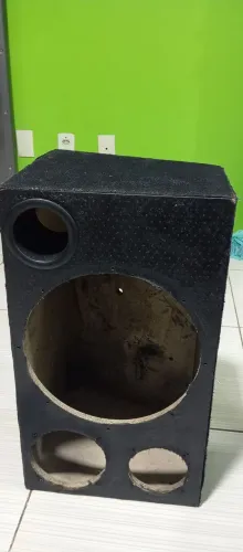 Vendo caixa vazia de som automotivo