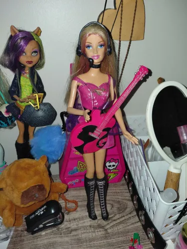 Barbie rockeira colecionador