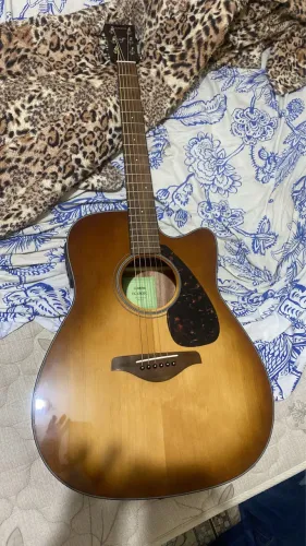 Violão Yamaha