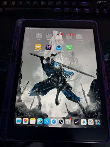 Vendo iPad 9 64gb + acessórios