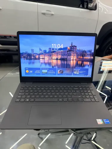 Notebook Dell i5 com placa gráfica
