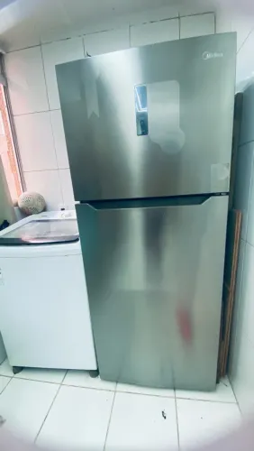 geladeira Midea inox 1.900