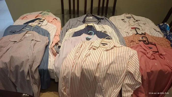 Vendo camisas sociais em ótimo estado!!